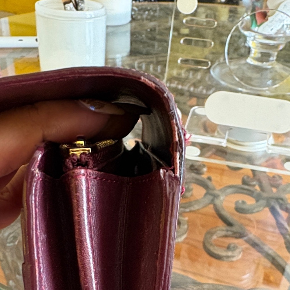 Authentic Louis Vuitton Burgundy Patent Leather Vernis Wallet - Picture 8 of 16